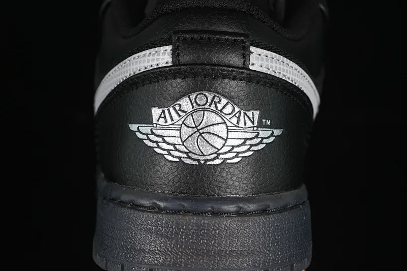 All categories Air Jordan Jordan series basketball shoes Air Jordan 1 Low G version pure original Air Jordan 1 Low AJ1 Joe 1 black and white canvas leather low-top cultural basketball shoes HV5968-001